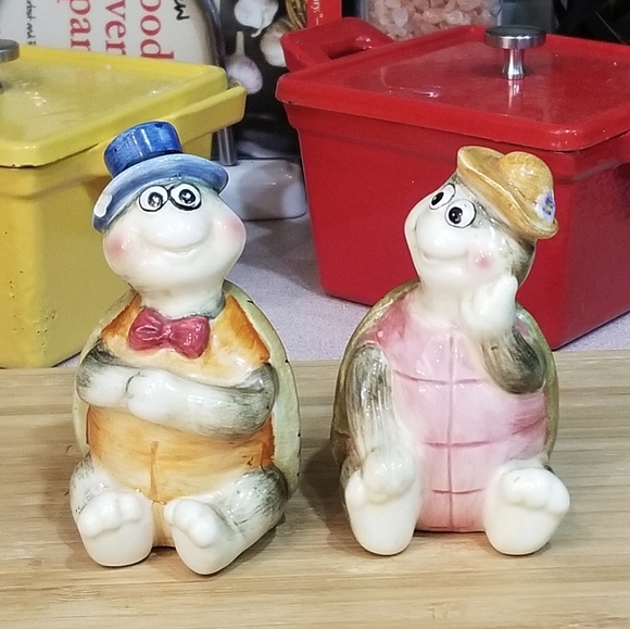 Vintage Mr&Mrs Turtle Top‎ Hat Salt and Pepper Shakers Set - Picture 14 of 14